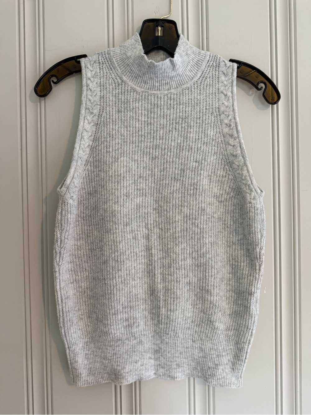 White House Black Market Light Gray Sleeveless Mock Neck Sweater Tank